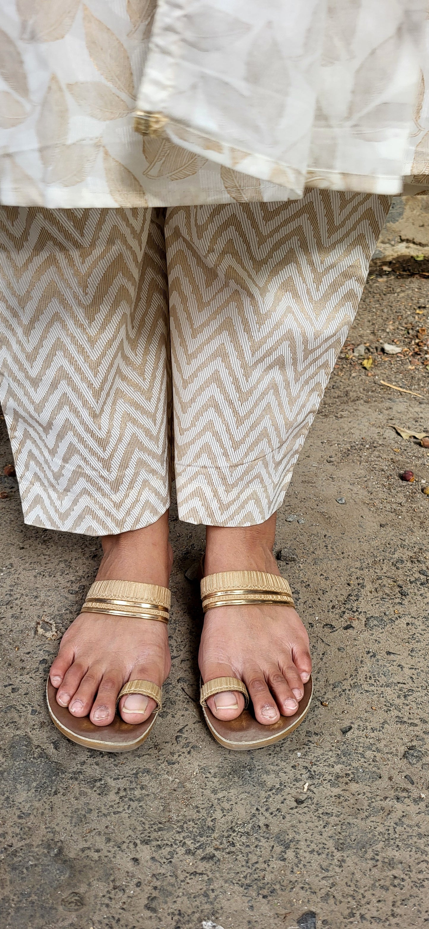 Isha Angrakha cotton kurta set
