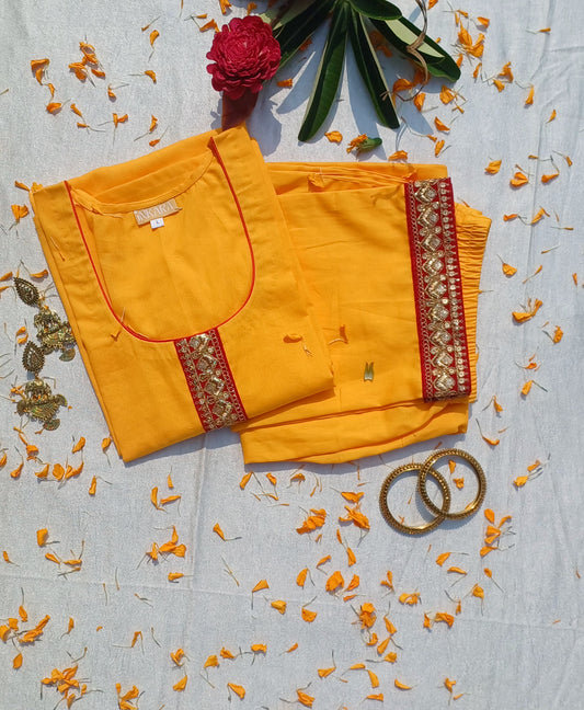 Sridha Cotton Velvet lacework Kurta Set