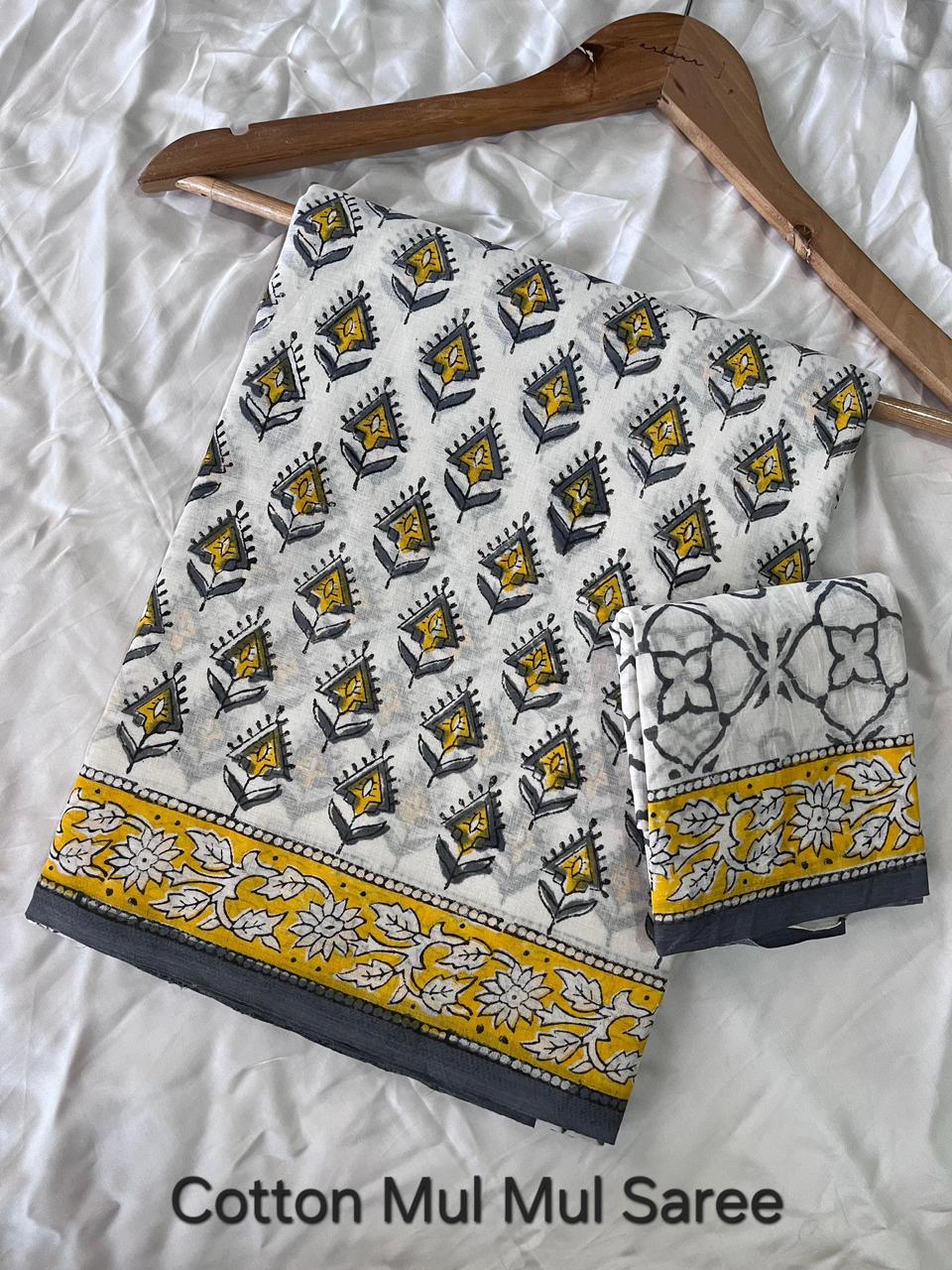 Handblock Printed Mul Cotton Saree - White Butta