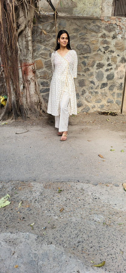 Isha Angrakha cotton kurta set